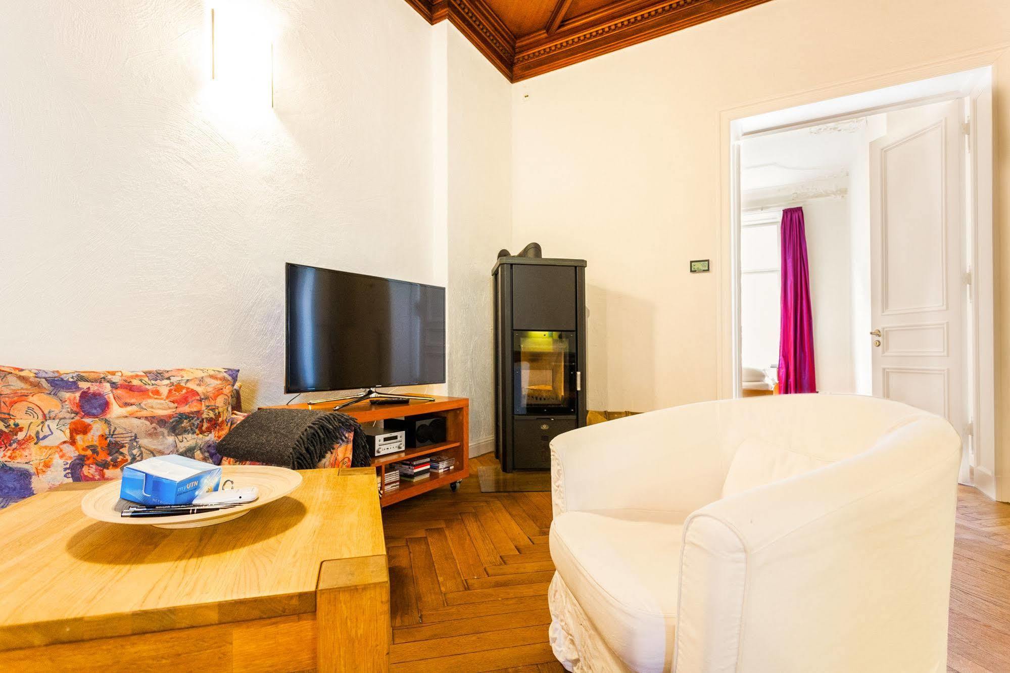 Aptc Downtown Monument4rent Near Checkpoint Charlie Appartamento *