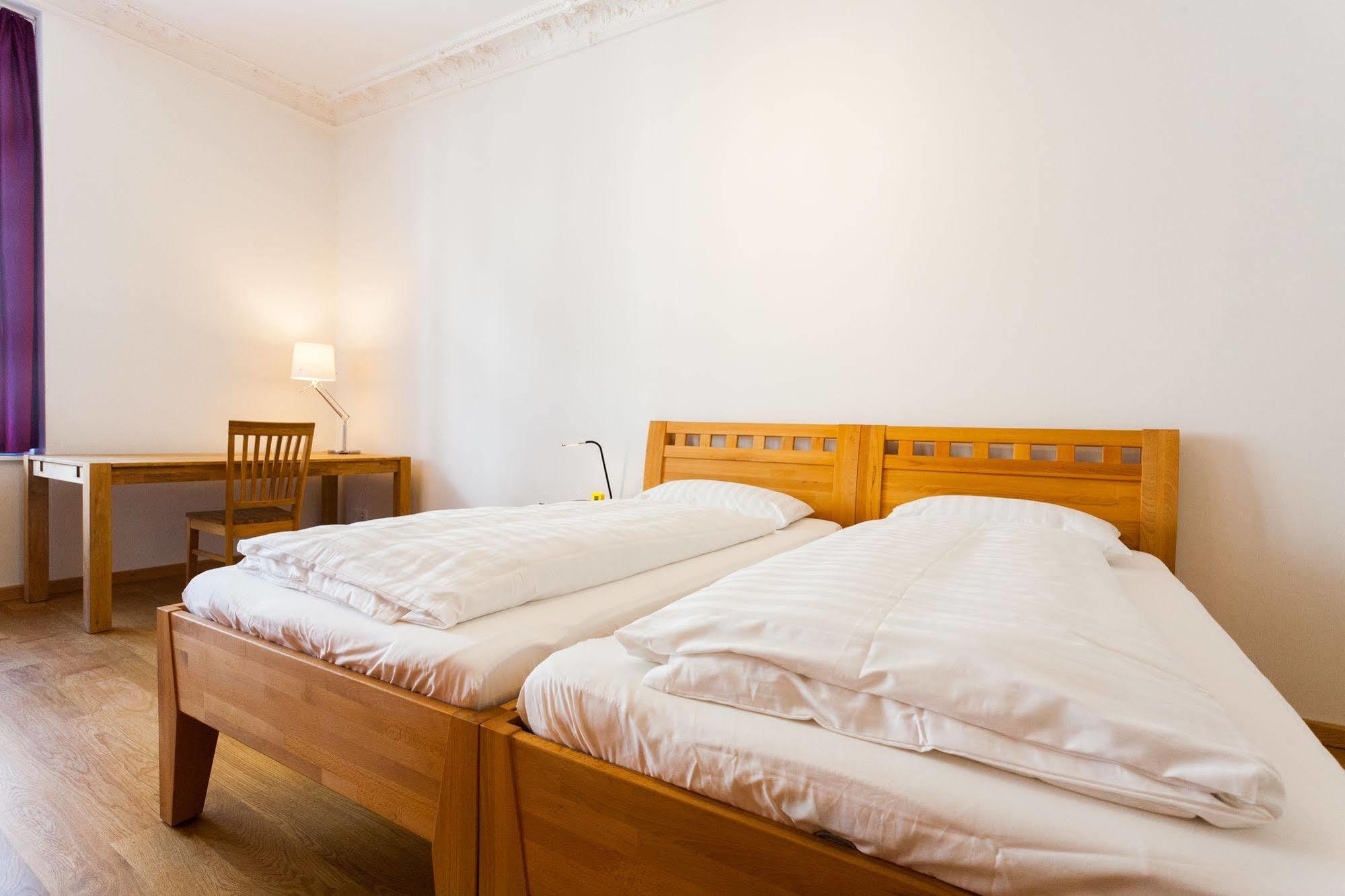 Aptc Downtown Monument4rent Near Checkpoint Charlie